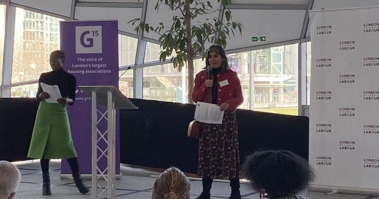 Geeta-on-stage-JPEG-landscape